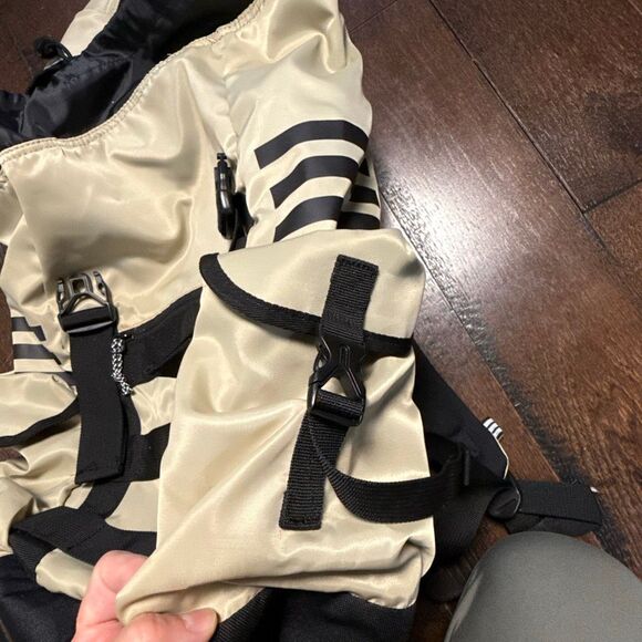 Adidas utility laptop backpack tan black school college hiking gym - Picture 3 of 8